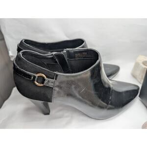 Bandolino BDKAETO Women's Black Patent Faux Leather Suede Ankle Boots US 8M